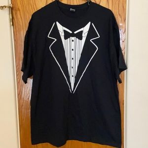 NWOT Tuxedo T shirt Groomsman Bachelor Party Gift